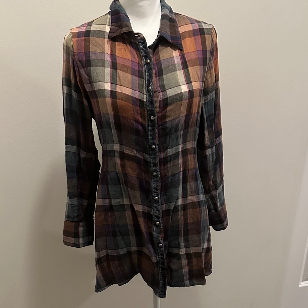 Soft Surroundings Multicolor Plaid Button Down Shirt